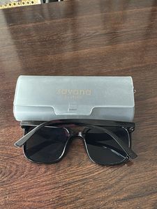 Savana Sunglasses with Case