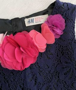 H&amp;M  Floral Neckline Midi !