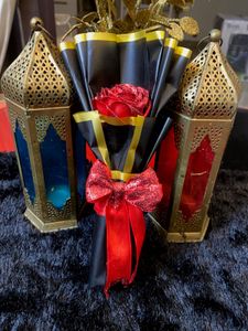 Handmade Trendy Rose Bouquet Customise is availabl