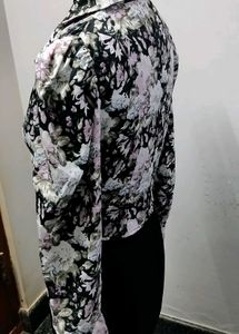 Floral Print Twist Front Top
