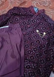 Embroidered kurta set