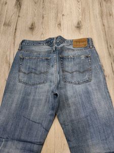 Ma6242 American Eagle jeans waist 32 inches