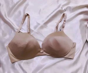 Victorias Secret nude Bra