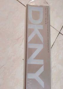 DKNY Women Energizing Eau de Parfum