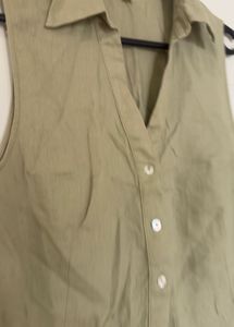 Sleeveless Collared Button-Up Top