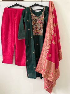 greenmehendi function Kurta Set with Dupatta