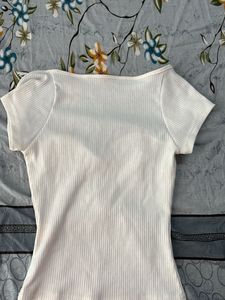 Ribbed White Short Sleeve Crop Top