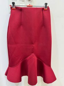Chic Red Ruffle Hem Skirt