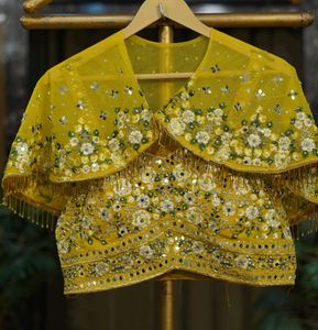 💛Poncho Style Indo Western For Haldi Function 💛
