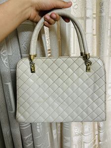 lino perros Cream Handbag