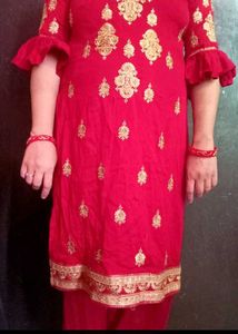 Combo 2 Red Kurta Set with Gold Embroidery