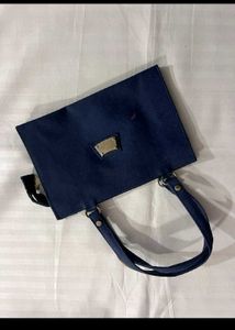 Combo set of 4 slings and purses