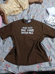 Brown t-shirt with tag