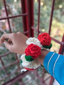 Handmade Crochet Rose gajra Scrunchie