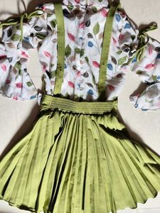 Cute Green Pinafore Dress with Floral Top
