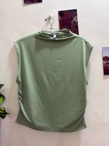 H&M olive green sleeveless solid casual top