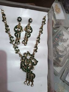 Green & Gold Jewelry Set