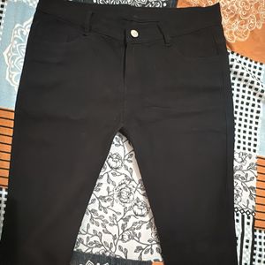 Classic Black Skinny Jeans