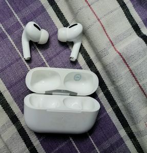 airpods copy dnt knw wrkng r not,no chrgr i hve