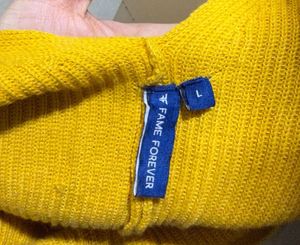 Trendy Yellow V-Neck Sweater