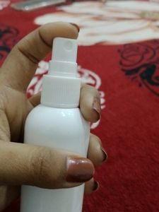 Combo Of Makeup Fixer And Highlighter