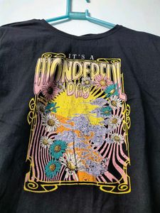 Wonderful Day Graphic Tee