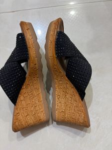 Sparkling Black Wedges Catwalk