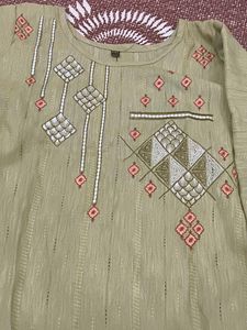 Elegant Mustard Yellow Embroidered Kurti 💛