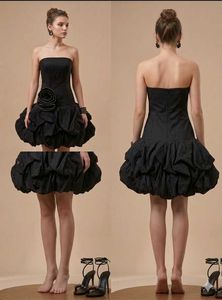 Chic Black Strapless Party Dress