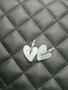 buy 1 get 4 FREE 🥰 Heart Shaped Earrings