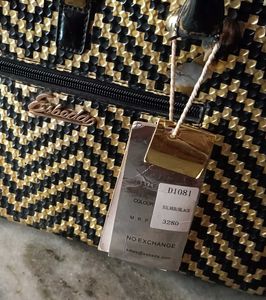 Ladies handbag