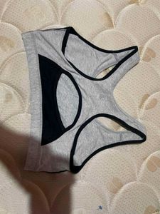Comfortable Grey &amp; Black Sports Bra