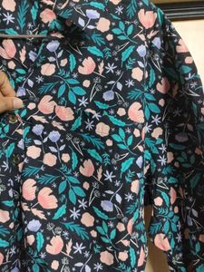 Floral Print Cropped Button-Up Shirt