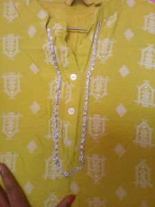 Mokshi Yellow Printed Kurta