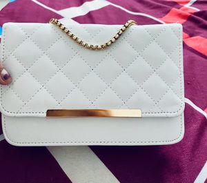 White Slingbag