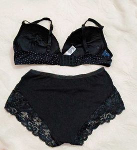 Very Sexy And Beautiful Soft Paded Bra With Brief