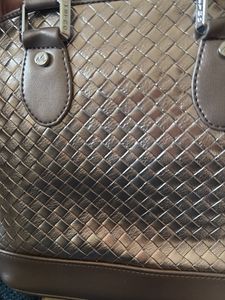 Stylish Woven Textured Handbag