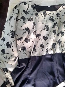 Chic Black Floral Print Midi Dress