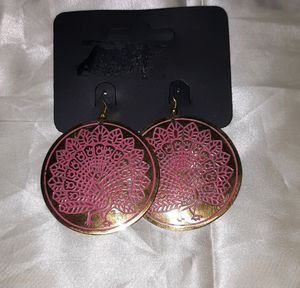 Very Light Weight Round In Shape Earring