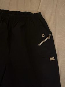 Stylish Black Cropped Pants with Zippers