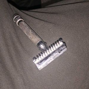 Vintage Shaving Razor Set