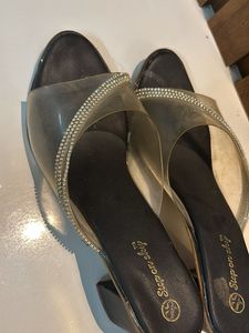 Stylish Clear Band Heels with Rhinestones