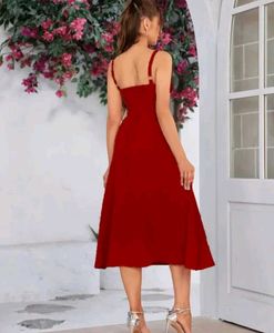 Chic Red Midi Dress with Slit