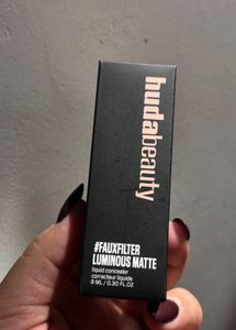 Huda Beauty #FauxFilter Liquid Concealer