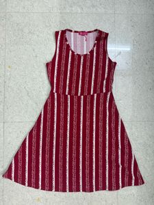 Fitted frock with flare (Imported)