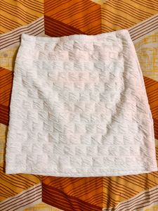 Chic Textured White Mini Skirt