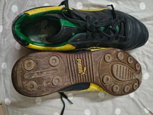 VINTAGE PUMA PELE SHOES