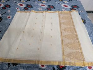 Elegant White &amp; Gold Saree
