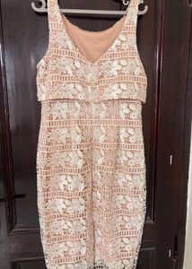 Elegant Lace Sheath Dress