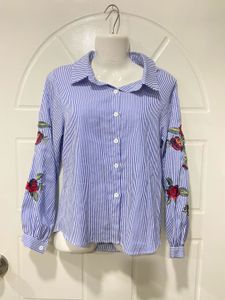 combo of blue n green shirt